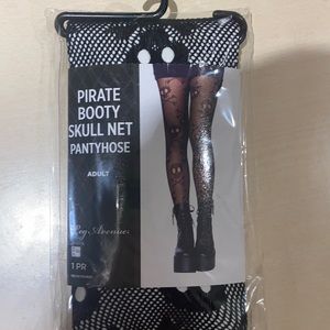HALLOWEEN PIRATE BOOTY SKULL NET PANTYHOSE